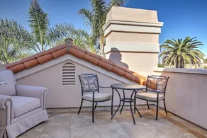 Designer - 3 Br Home - Image 4