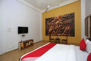 Sara Grand By OYO Rooms - Image 2