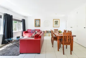 Boutique Stays - Brighton Rose - Image 5