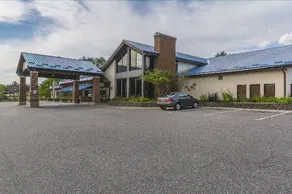 Quality Inn & Conference Centre - Image 2