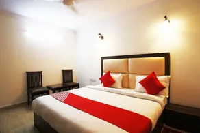 South Continental B&B by OYO Rooms - Image 2