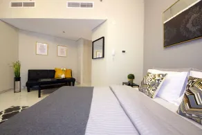 Signature Holiday Homes-Luxury 1 Bedroom Apartment, Dubai South Near to Expo 2021 - Image 5