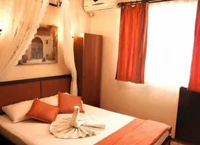 Dreams Hotel - Image 2
