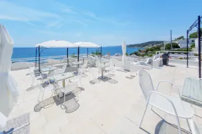 Lamanna's Hotel - Image 2