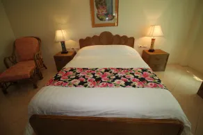 Butterfly Garden Boutique Apartments - Image 4