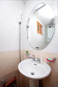 Moon Hanok Guesthouse - Image 2