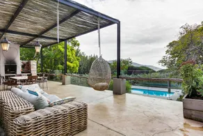 Table Mountain Retreat - Image 5