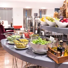 Golden Tulip Zira Belgrade - Image 2