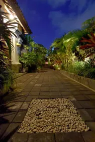 La House Apartment - Image 4