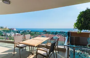 Splendid Home with Shared Pools and View near Beach and City Center in Alanya - Image 4