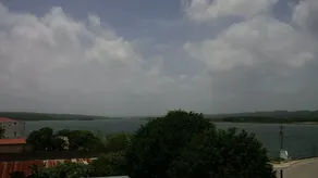 Flores de Peten - Image 2