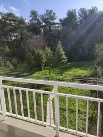 Charming 2-bed Apartment in Agia Triada - Image 3