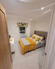 Lux 2 Bed Flat In The Heart Of Rochester - Image 4