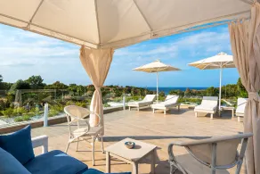 Airis Boutique & Suites - Image 5
