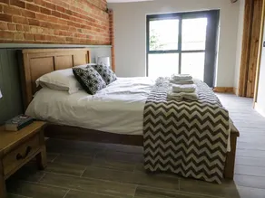 Hemmel Barn - Image 2