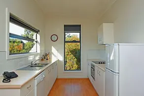 Ocean View Cottages - Image 5