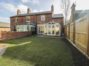 4 Station Cottages - Image 3