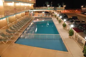 Bristol Plaza Motel - Image 5