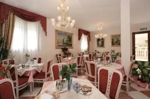 Hotel Nice - Image 2