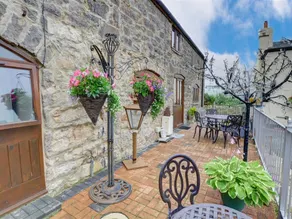 Scenic Holiday Home in Abergele With Terrace, Garden, Pond - Image 2