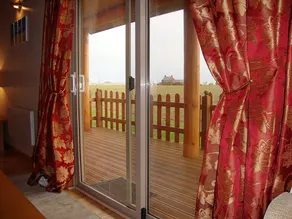 Seagulls Log Cabin - Image 4
