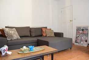 1 Bedroom Home With Garden Near Dalston - Image 2