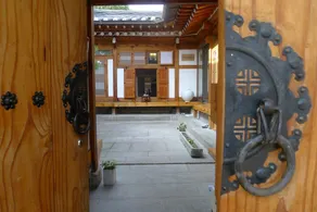 Xiwoo Hanok Guesthouse - Image 3