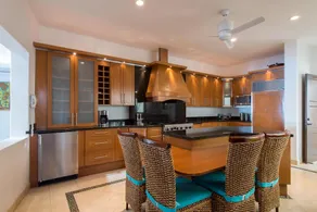 Outstanding Beachfront for up to 15 People: Villa Delfines - Image 5