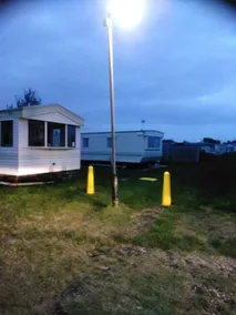 River Views Dog Friendly Caravan 3 Bedrooms - Image 2