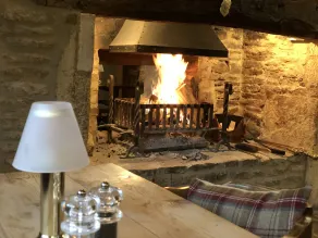 The Horse and Groom - Image 2
