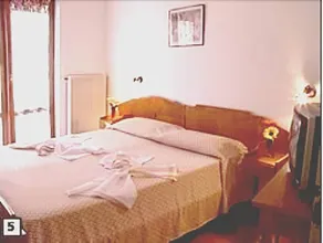 Hotel Ristorante Vittoria - Image 3