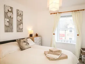 Hong Kong House - Image 2