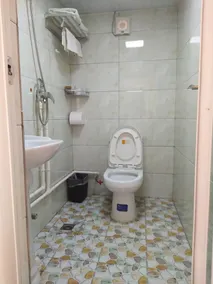 Qufu Xingsheng Hotel - Image 4