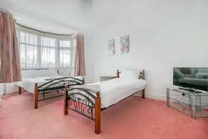 East London House - Image 3