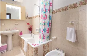 Comolake House - Image 3