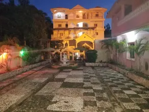 Hotel Jaclef Plaza - Image 2