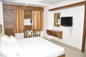 Hotel Sarthak Palace - Image 5