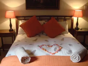 The Lazy Lizard Guesthouse - Image 2