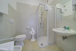 Hotel Carlton Beach - Image 3