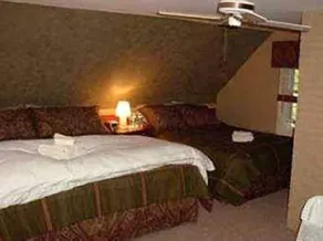 Shaker Farm Bed & Breakfast - Image 2
