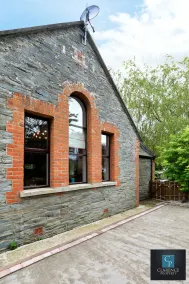 Old School House - Image 3