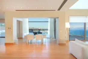 Seaview Peninsula Villa - Image 2
