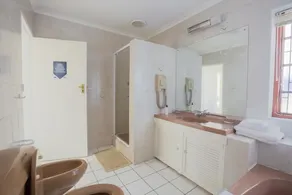 Panorama Guest House - Image 2