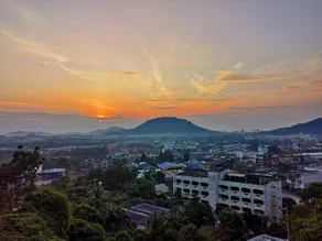 Sunrise House Phuket - Image 3