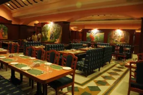 New Woodlands Hotel - Image 5