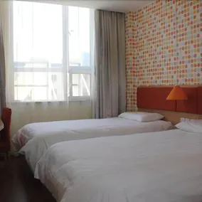 Wanhao Hotel (Xining Railway Station Xinqian Night Market Branch) - Image 3