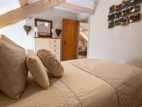 Cefn Uchaf Cottage - Image 2