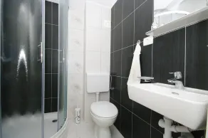 Viki - With Heated Pool - H - Image 2