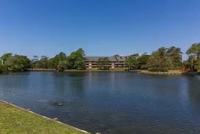 Beautiful & Spacious Myrtle Beach Condo Near Beach - Image 4
