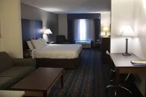 Crossroads Inn & Suites - Image 5